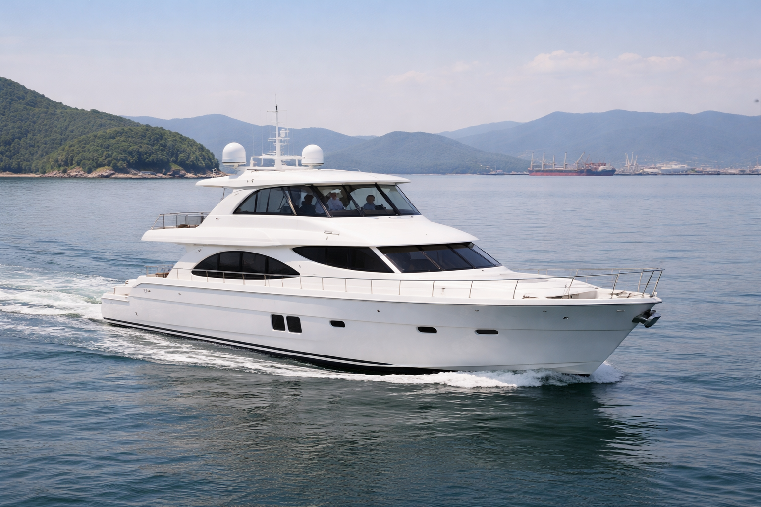 20260103_0147_Elegant Yacht Journey_simple_compose_01ke07daa2fwktrr0r28c5ncv5.png