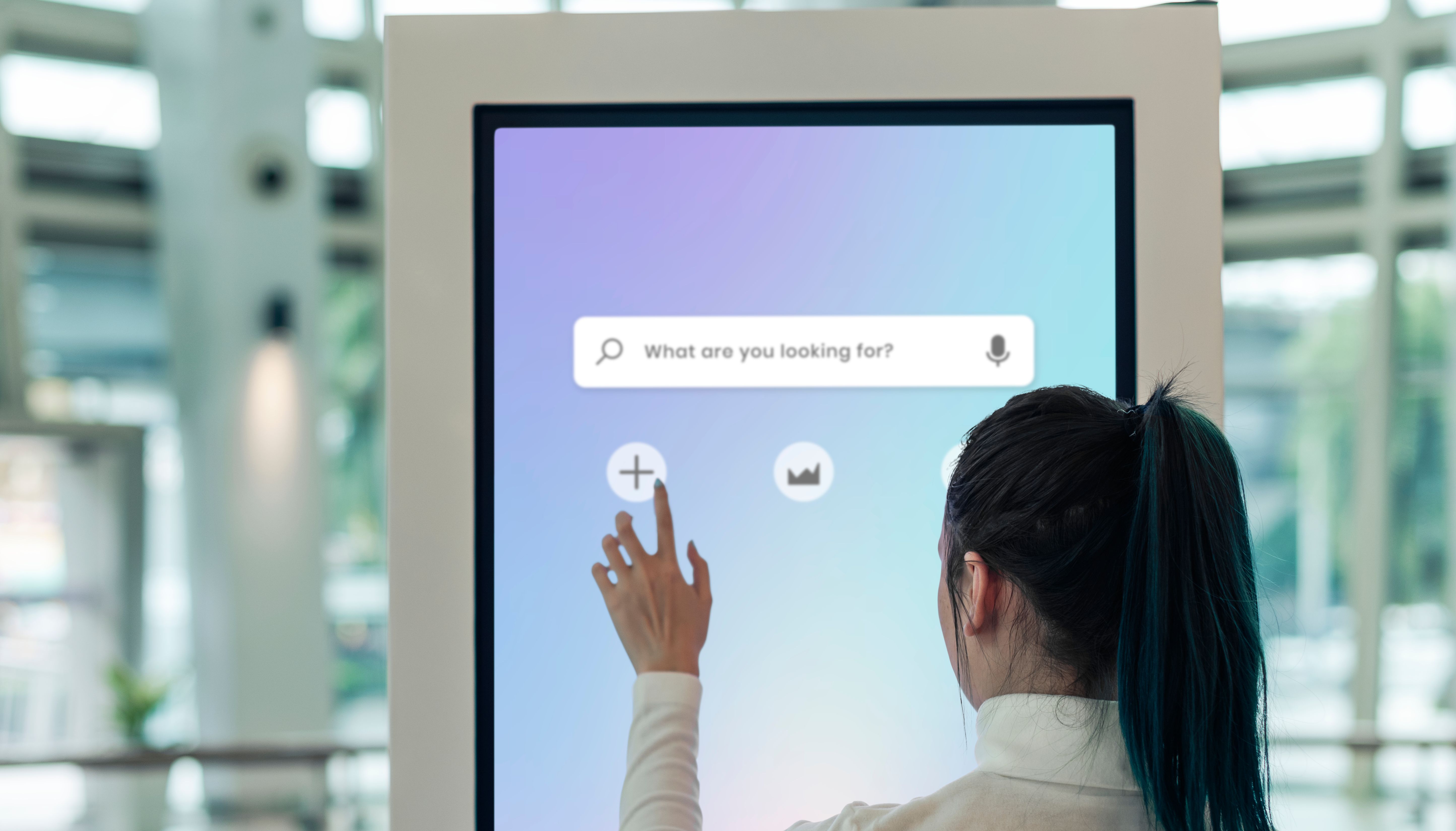 information-screen-shopping-mall.jpg
